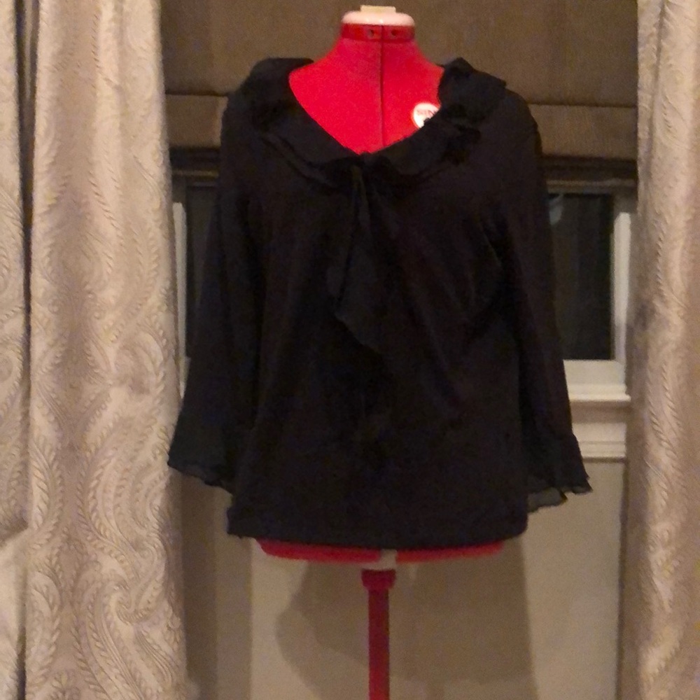 Jones New York XL ruffled trimmed shirt
